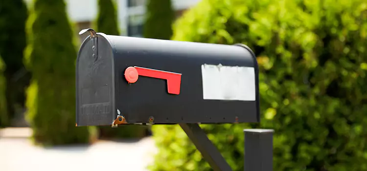 Secure Mailboxes for Packages Largo